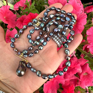 T-Bar Long Peacock Black Pearl Necklace & Baroque Pearl Pendant, GV, 33"