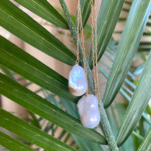 Load image into Gallery viewer, Baroque Pearl Drop Necklace, Gold Filled Lariat Necklace, Figaro Chain Y Necklace
