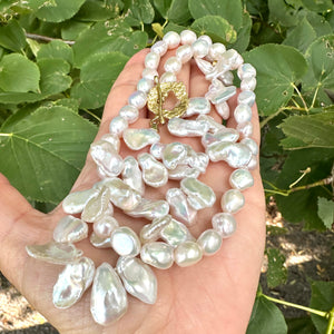 Asymmetrical White Keshi Pearls Necklace, GP Palm Leaf Toggle Clasp, 25" – Handmade in Canada