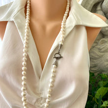 Cargar imagen en el visor de la galería, Hand Knotted Freshwater Pearls Chunky Necklace, Oxidized Sterling Silver, 34&quot;inches
