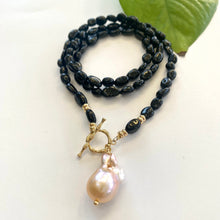 Lade das Bild in den Galerie-Viewer, Black Tourmaline &amp; Golden Pink Baroque Pearl Toggle Necklace, Gold Plated, 22&quot; or 23&quot; – Handmade in Canada
