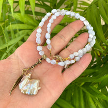 Cargar imagen en el visor de la galería, Blue Lace Agate and Baroque Keshi Pearl Pendant with Artisan Gold Bronze
