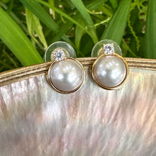 Load image into Gallery viewer, Silver Grey Mabe Edison Pearl Stud Earrings with Cz in Gold
