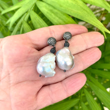 Lade das Bild in den Galerie-Viewer, Freshwater Baroque Pearl Drop Earrings with Diamonds Pave Studs, Oxidized Silver
