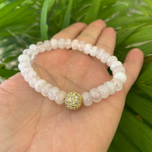 Carica l&#39;immagine nel visualizzatore di Gallery, Rose Quartz Candy Bracelet, Gold Plated, Pink Rose Quartz Stretchy Bracelet,January Birthstone
