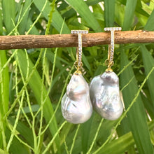 Charger l&#39;image dans la galerie, Grey Baroque Pearl Dangle Earrings, Cz Pave Gold Vermeil Plated Sterling Silver Hoops, Large Gray Freshwater Pearl Drop Earrings Pearls are 24mm long -drops 45mm approx
