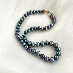 Peacock Pearl Necklace, GP Magnetic Clasp, 16.5" – Handmade in Canada