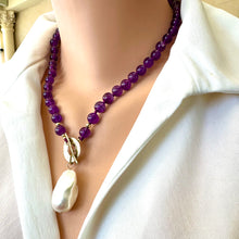 Cargar imagen en el visor de la galería, Amethyst Toggle Necklace with Baroque Pearl Pendant
