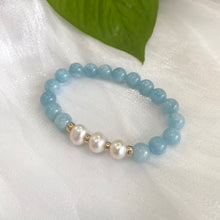 Charger l&#39;image dans la galerie, Bracelet en aigue-marine 8 mm et perles d&#39;eau douce, 14 carats GF, 7 pouces
