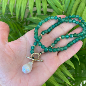 Green Onyx & Baroque Pearl Toggle Necklace, Gold Bronze, 19"