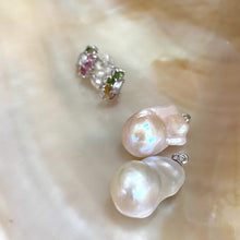 Lade das Bild in den Galerie-Viewer, Multi Tourmaline Flower Studs &amp; Removable Small Baroque Pearl Drop Earrings

