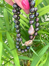 Charger l&#39;image dans la galerie, Black Pearl Chunky Necklace &amp; Baroque Inspired Element, 20&quot;inch, RG Vermeil – Canadian Jewelry
