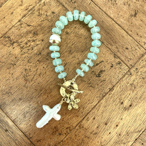 Freshwater pearls and Aqua green chalcedony bracelet