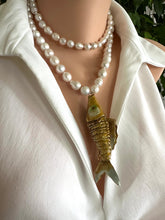 Charger l'image dans la galerie, White Baroque Pearl Necklace with Cloisonné Fish Pendant, 9–11mm Hand Knotted Pearls, 32" or 34"
