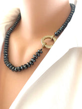 Carica l&#39;immagine nel visualizzatore di Gallery, Festive Hematite Candy Necklace
