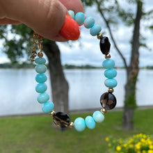 Cargar imagen en el visor de la galería, Sky Blue Opal and Smoky Quartz Beaded Bracelet, Gold Filled Details, 7.5&quot;in
