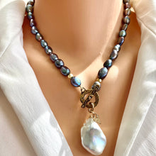 Cargar imagen en el visor de la galería, Black Pearl Toggle Necklace w White Baroque Pearl Pendant &amp; Heart Charm, Gold Bronze, 18&quot;in
