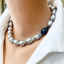 Lade das Bild in den Galerie-Viewer, Exquisite Grey Baroque Pearl Choker Necklace with Baroque Inspired Element, 16&quot;in, Black Rhodium Plated Silver
