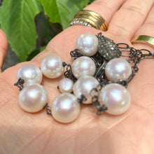 Lade das Bild in den Galerie-Viewer, Wire-Wrapped Pearls Necklace, Diamond Pave Oxidized Silver, 18&quot;+5&quot; – Handmade in Canada
