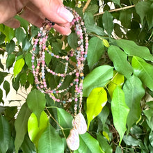 Carica l&#39;immagine nel visualizzatore di Gallery, Multi Tourmaline &amp; two Large Baroque Pearls Lariat Necklace
