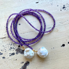 Cargar imagen en el visor de la galería, Single Strand of Amethyst &amp; two Baroque Pearls Lariat Necklace, February Birthstone, 42.5&quot;in
