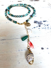 Carica l&#39;immagine nel visualizzatore di Gallery, Mini African Turquoise Necklace with Gold Filled Starfish and Shell Pendant, Summer Necklace
