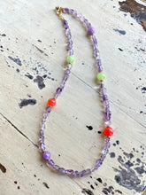 Carica l&#39;immagine nel visualizzatore di Gallery, Light Amethyst Bead Bonbons Necklace w Orange Quartz, Lilac &amp; Green Jade Accent Beads, Gold Plated, 21&quot;inches
