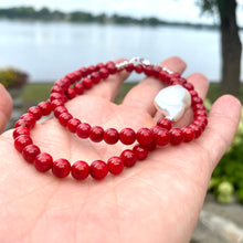 Cargar imagen en el visor de la galería, Red Coral Short Necklace with Natural Baroque Pearl and Sterling Silver Details, 18&quot;inches
