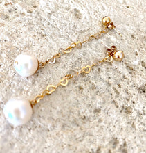 Load image into Gallery viewer, Pearls on Heart Chain Drop Earrings, Gold Filled
