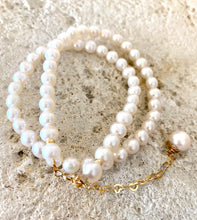 Load image into Gallery viewer, Elegant Freshwater Pearl Necklace w Gold Filled Heart Chain
