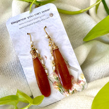 Cargar imagen en el visor de la galería, Red Aventurine and Pearl Earrings, Gold Vermeil, Artisan OOAK Jewelry
