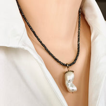 Charger l&#39;image dans la galerie, Baroque Pearl Pendant Necklace, Natural Pyrite Artisan Necklace,17&quot;inches
