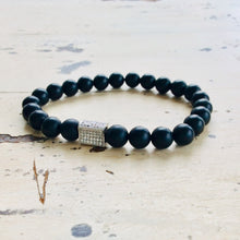 Lade das Bild in den Galerie-Viewer, Black Onyx Stretchy Bracelet at $90
