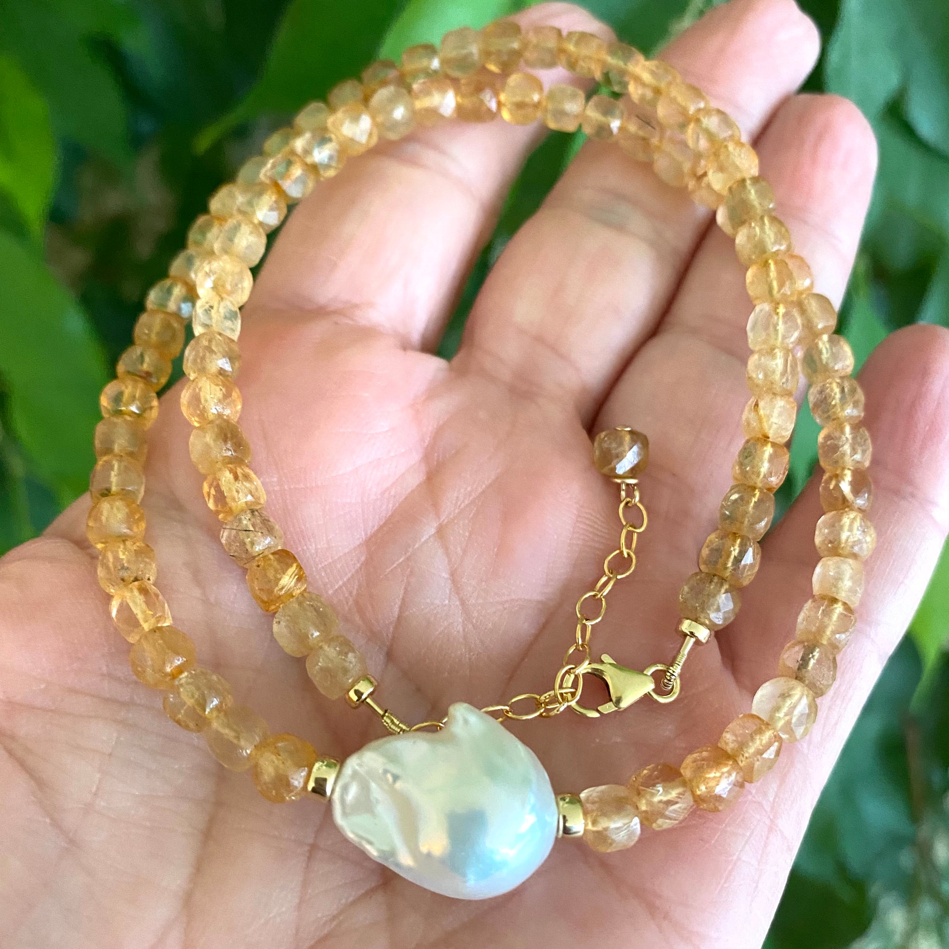 Citrine pearl choker necklace handmade in Canada with deep yellow citrine beads and freshwater baroque pearl