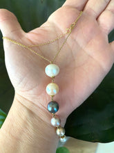 Charger l&#39;image dans la galerie, Collier en or massif 18 carats avec perles graduées et or jaune, pendentif en cascade de perles

