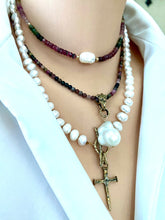 Cargar imagen en el visor de la galería, Tourmaline Collar Necklace w Freshwater Pearl, Gold Filled Details, 13&quot;in
