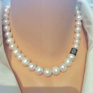 Freshwater Pearl Bridal Necklace, White Pearls Short Necklace, 16.5"in