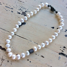Cargar imagen en el visor de la galería, Freshwater Pearl Bridal Necklace, White Pearls Short Necklace, 16.5&quot;in

