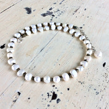 Charger l&#39;image dans la galerie, Genuine Fresh Water White Pearls w Hematite Beads Choker Necklace
