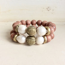 Charger l&#39;image dans la galerie, Rosewood &amp; Freshwater Baroque pearls w African Brass Bracelet
