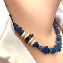 Lade das Bild in den Galerie-Viewer, Blue Kyanite and Sapphire Beaded necklace with Button Pearls and Diamond Pave Details
