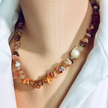 Cargar imagen en el visor de la galería, Shaded Carnelian Nuggets Necklace with Large Baroque Pearl and Sterling Silver Details
