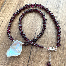 Cargar imagen en el visor de la galería, Garnet and Baroque Pearl Necklace, January Birthstone Necklace, Garnet Jewelry, Sterling Silver, 18&quot;inches
