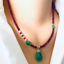 Charger l&#39;image dans la galerie, Chrysoprase &amp; Rubies Necklace, Vermeil, Gold Plated Silver, 18&quot;in
