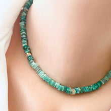 Cargar imagen en el visor de la galería, Green Chrysoprase Heishi Square Beads Choker Necklace with Gold Vermeil, 15.75&quot;inches
