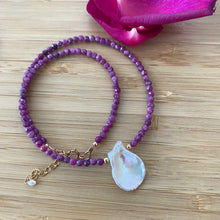 Cargar imagen en el visor de la galería, Ruby &amp; Single Keshi Pearl Choker Necklace, July Birthstone
