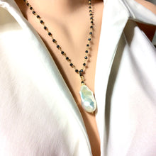 Carica l&#39;immagine nel visualizzatore di Gallery, Baroque Pearl &amp; Pyrite Pendant Necklace, Pave Diamonds, Pyrite Rosary Chain
