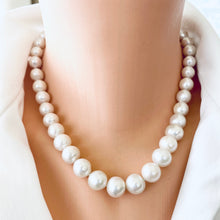 Lade das Bild in den Galerie-Viewer, Edison Pearl Necklace, Heart Shape Pave Diamond Lobster Clasp, Oxidized Silver, 18&quot; – Handmade in Canada
