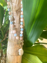 Carica l&#39;immagine nel visualizzatore di Gallery, Morganite &amp; Aquamarine w Baroque Pearl Toggle Necklace, Gold Filled, Gold Bronze, 19&quot;in
