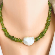Cargar imagen en el visor de la galería, Green Peridot Beaded Necklace with Large Baroque Pearl and Gold Plated Silver Details, 16.5&quot;inches, August Birthstone
